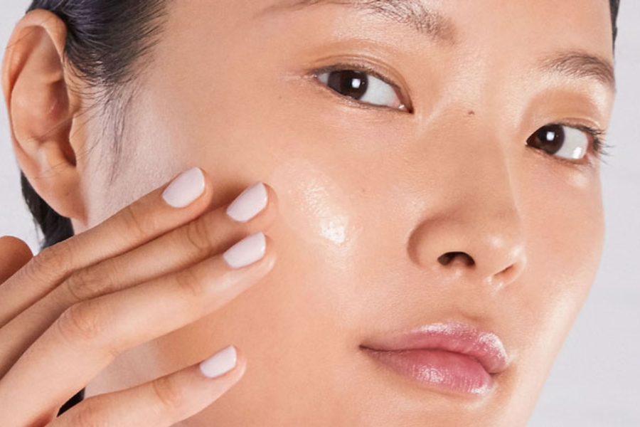 Nguyên nhân khiến da mặt tiết nhiều dầu