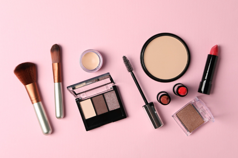 Mới học makeup cần chuẩn bị gì?